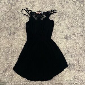 VINTAGE HAVANA Black Flowy Dress NWOT SIZE:MEDIUM